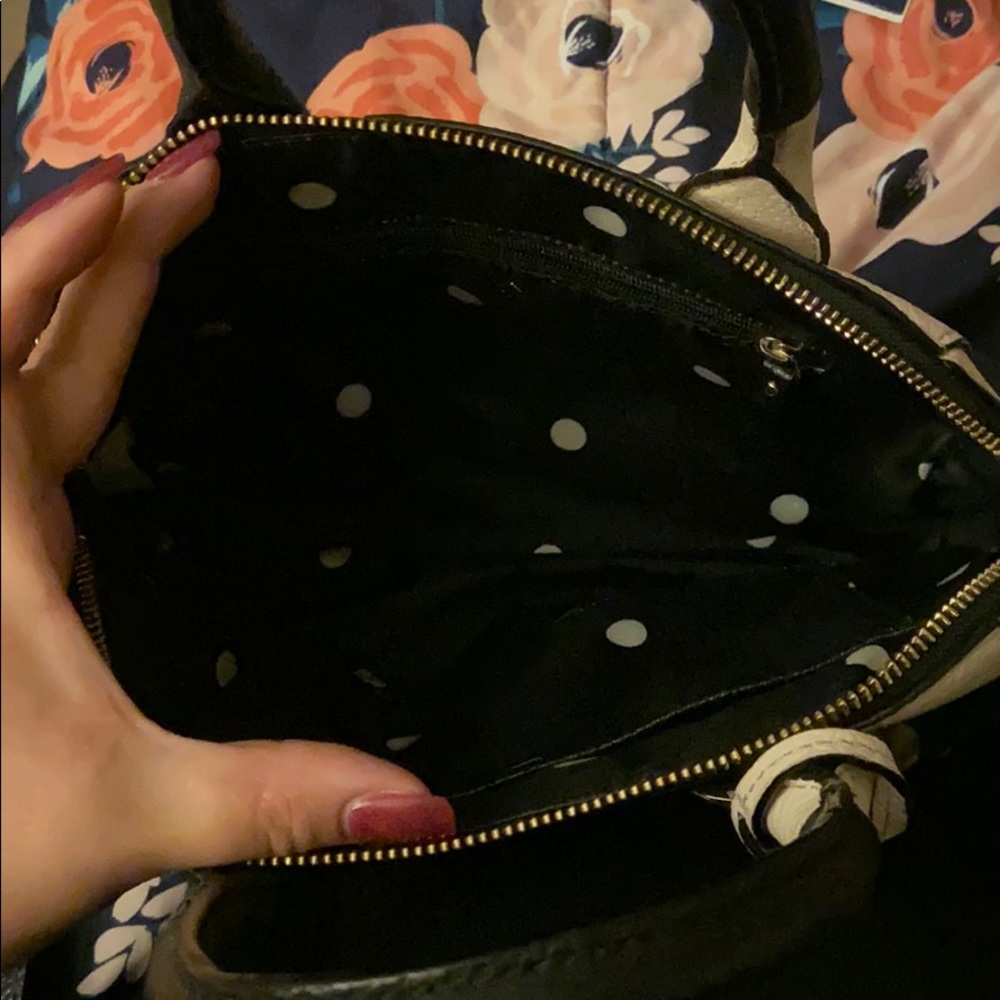 Kate Spade Crossbody - Picture 2 of 3